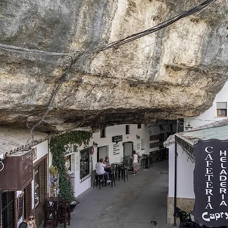 Cuevas De Setenil * Setenil De Las Bodegas